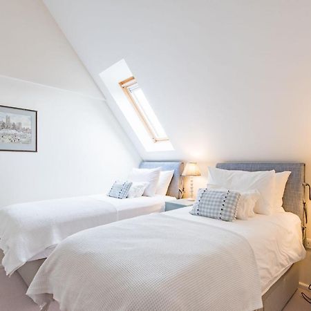 The Loft At Emperor Court By Bloom Stays แคนเทอร์เบอรี ภายนอก รูปภาพ