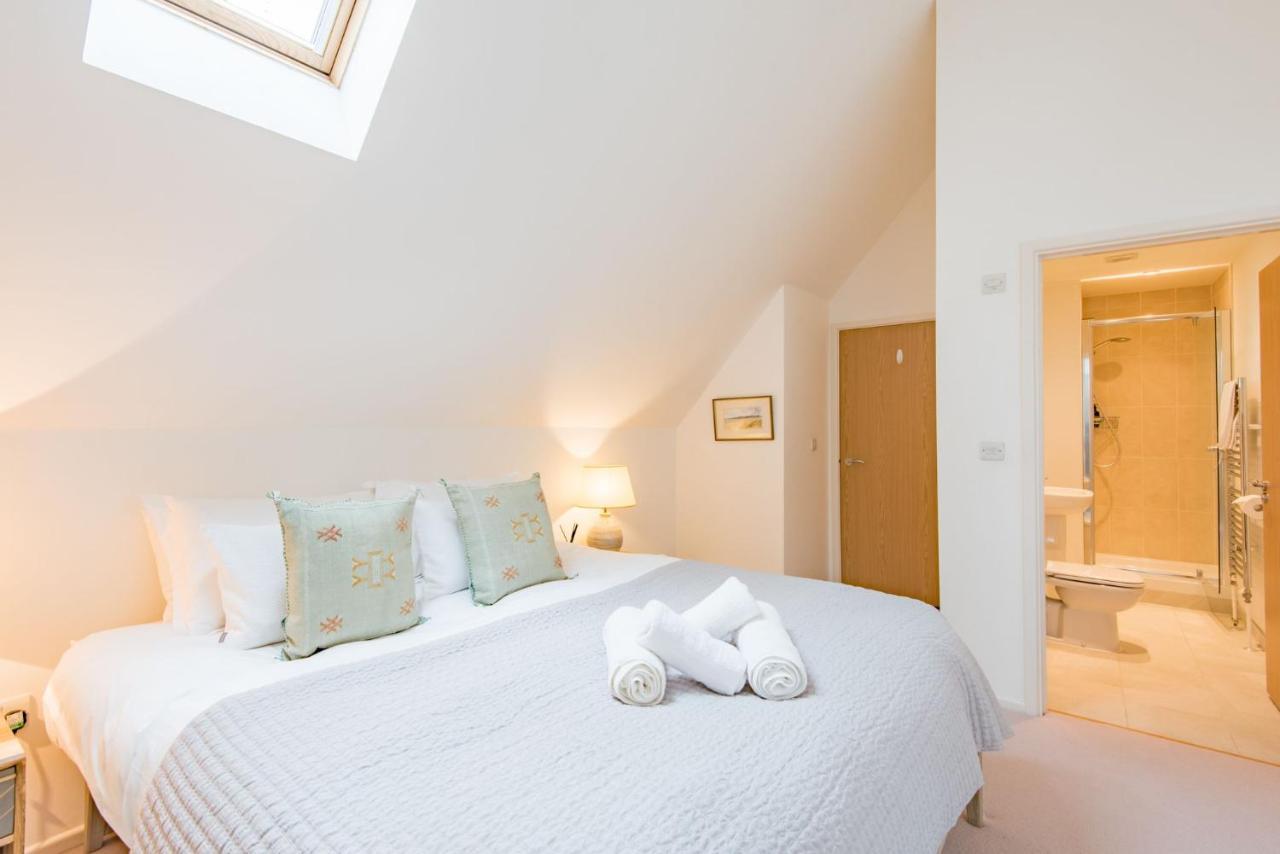 The Loft At Emperor Court By Bloom Stays แคนเทอร์เบอรี ภายนอก รูปภาพ
