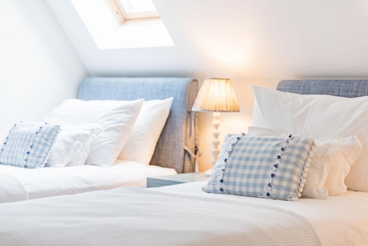 The Loft At Emperor Court By Bloom Stays แคนเทอร์เบอรี ภายนอก รูปภาพ